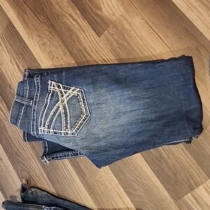 Ariat jeans size 28s